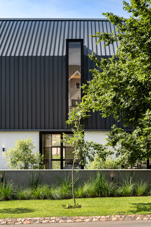 House Steynberg / Two Five Five Architects House Steynberg / Two Five Five Architects - Exterior Photography