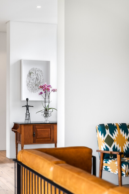 House Steynberg / Two Five Five Architects House Steynberg / Two Five Five Architects - Interior Photography, Wood, Table, Lighting, Sofa, Chair