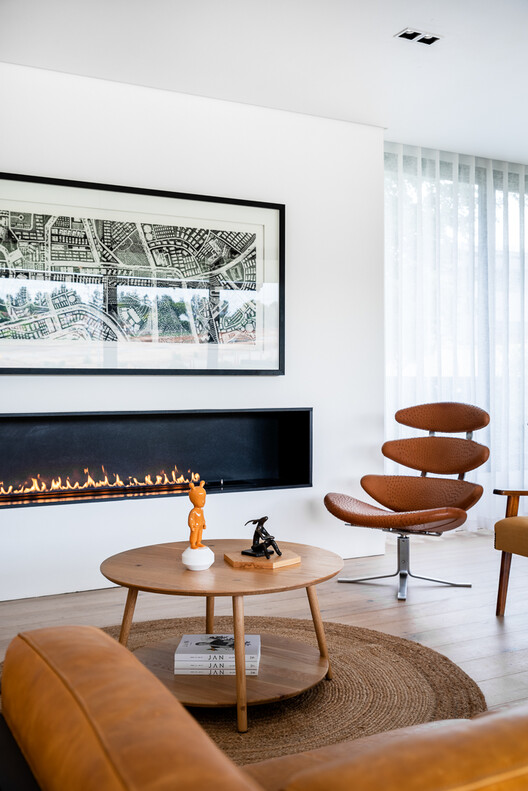 House Steynberg / Two Five Five Architects House Steynberg / Two Five Five Architects - Interior Photography, Living Room, Wood, Chair, Table