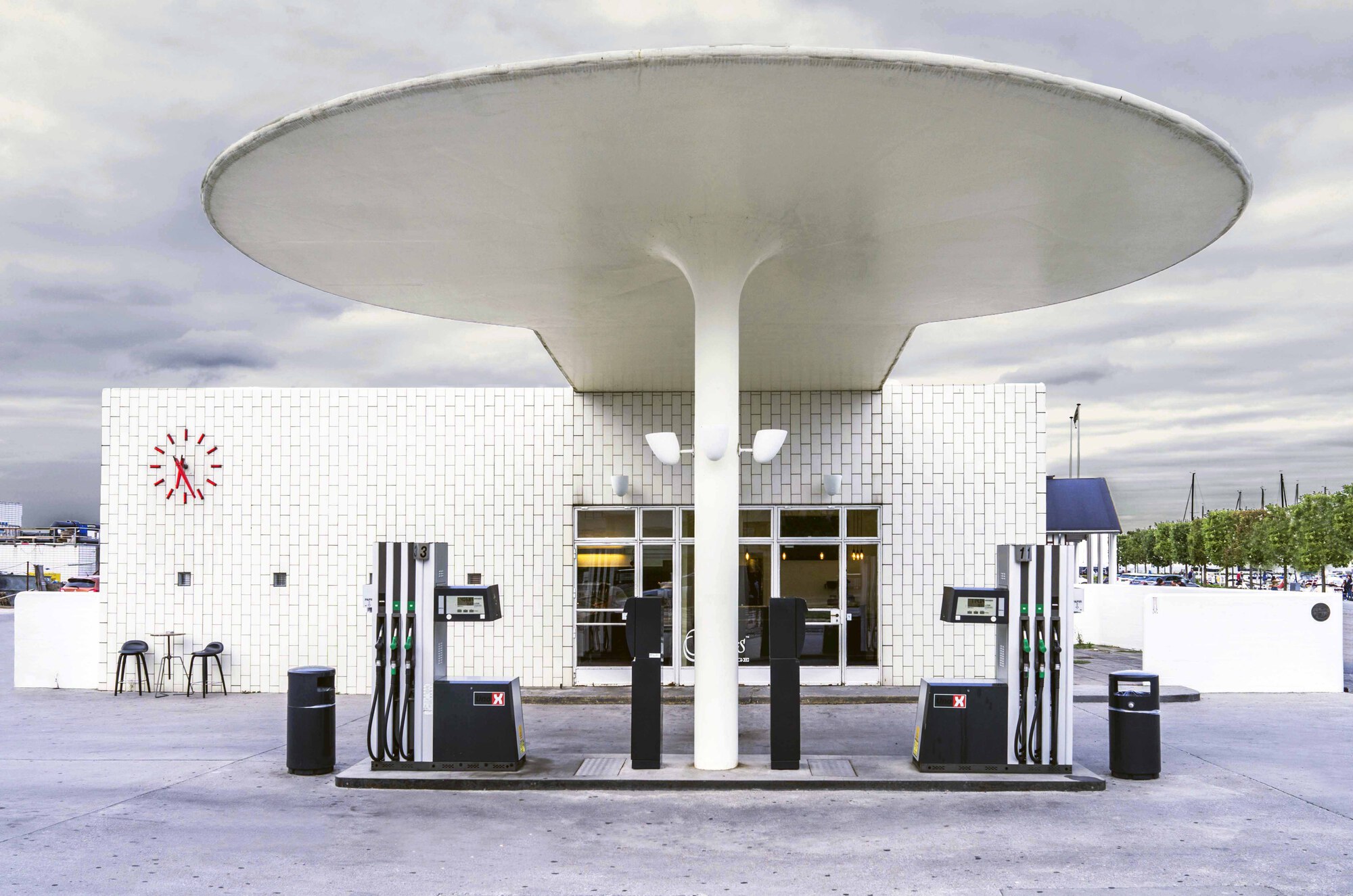 The Evolution of Gas Stations: From Roadside Stops to Architectural Landmarks