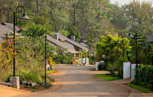 Oak Village - The 9th Avenue / 1+1>2 Architects - Image 7 of 28