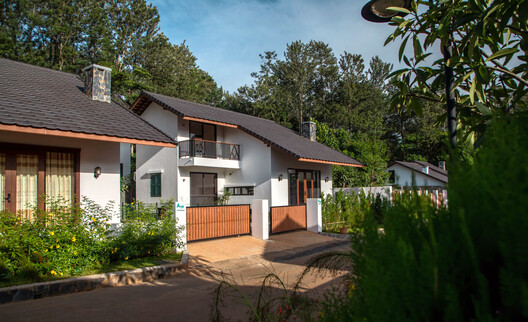 Oak Village - The 9th Avenue / 1+1>2 Architects - Image 10 of 28