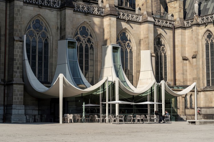 林茨大教堂入口加建 / perter haimerl . architektur - 室内图, 玻璃, 拱廊