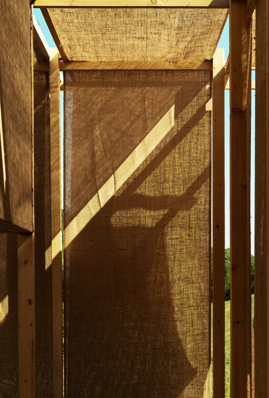 Chiostro Illuminato Installation / STUDIO TEPHRA Chiostro Illuminato Installation / STUDIO TEPHRA - Image 4 of 16