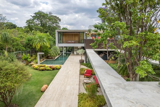 Casa Pirenópolis / Leo Romano - Imagen 6 de 37