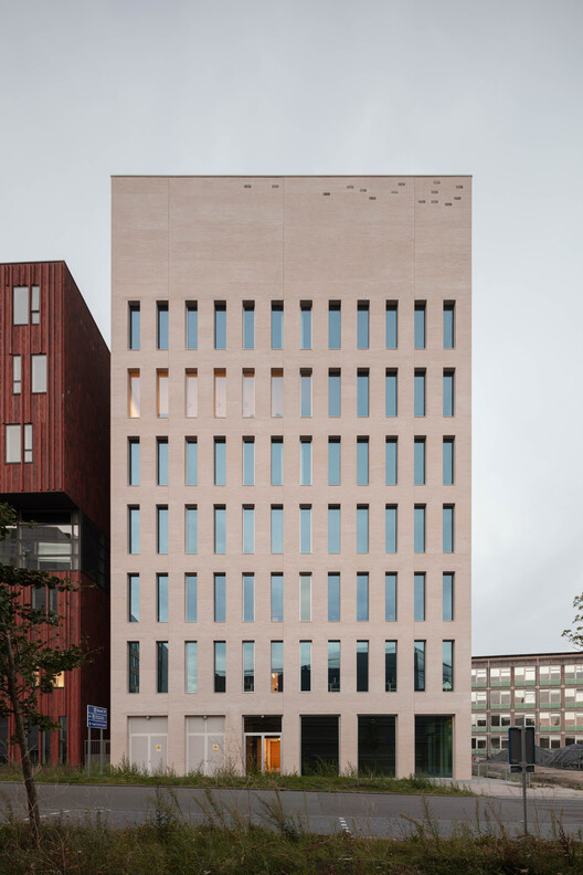 格罗宁根大学教育中心 / KAAN Architecten 格罗宁根大学教育中心 / KAAN Architecten - 建筑图