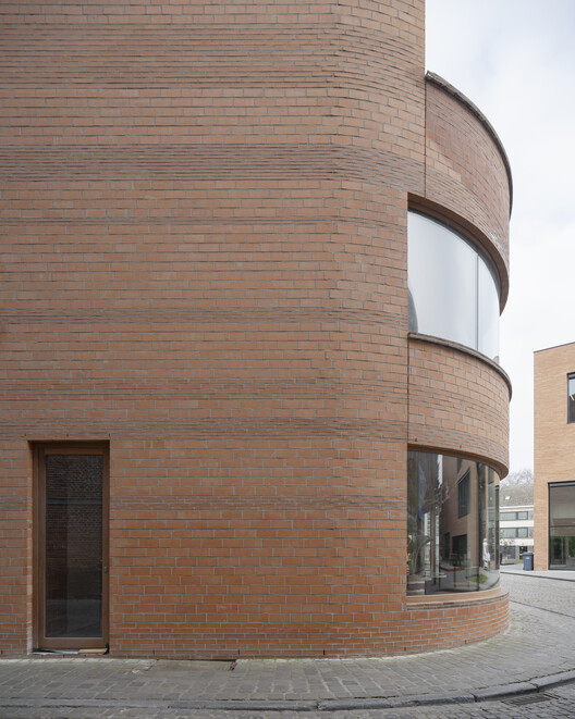 Peper Multifunctional Building / Architecten De Bruyn - Exterior Photography, Brick, Concrete