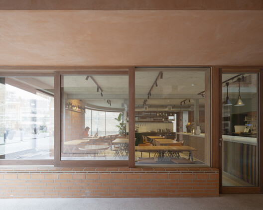 Peper Multifunctional Building / Architecten De Bruyn - Interior Photography, Kitchen, Wood