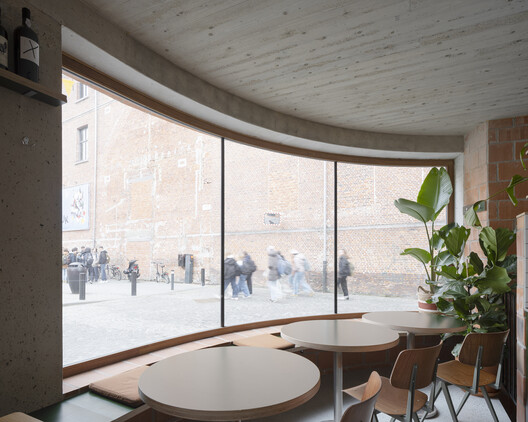 Peper Multifunctional Building / Architecten De Bruyn - Interior Photography, Dining room, Concrete