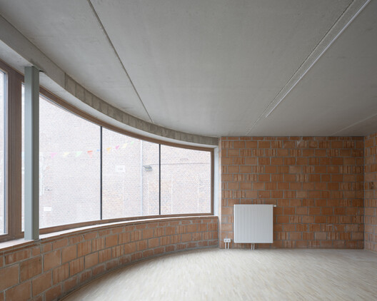 Peper Multifunctional Building / Architecten De Bruyn - Interior Photography, Brick