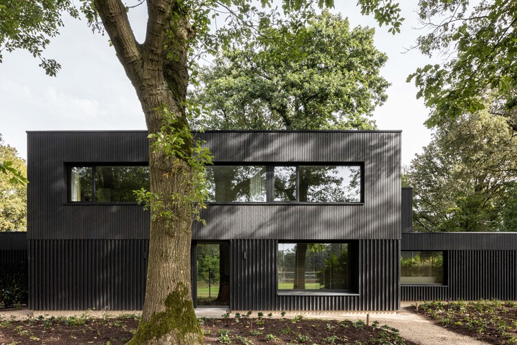Renovation Park Villa Eindhoven / Wenink Holtkamp Architecten - Exterior Photography, Wood