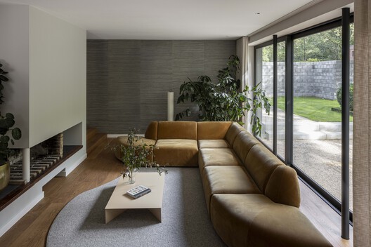 Renovation Park Villa Eindhoven / Wenink Holtkamp Architecten - Interior Photography, Living Room, Sofa, Wood, Lighting, Table