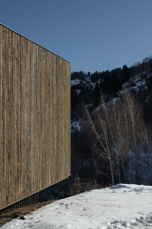 AUM Cabins / Arthur Kariev Architects - Image 10 of 28