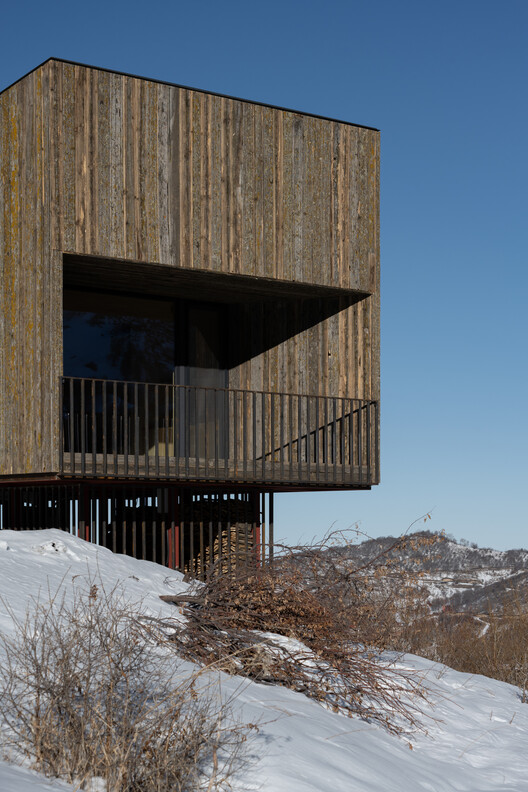 AUM Cabins / Arthur Kariev Architects - Image 2 of 28