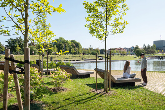 Senvagė Park / PUPA Life Over Space - Exterior Photography, Waterfront, Garden