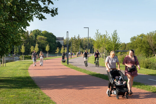 Senvagė Park / PUPA Life Over Space - Image 10 of 19