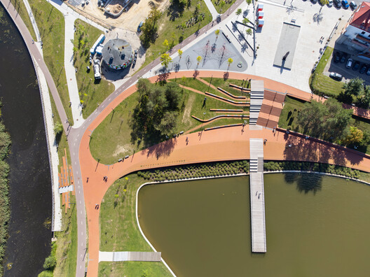 Senvagė Park / PUPA Life Over Space - Image 2 of 19