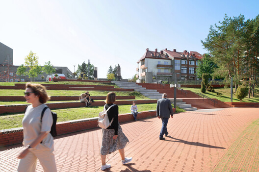 Senvagė Park / PUPA Life Over Space - Exterior Photography