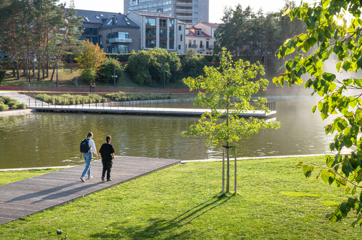 Senvagė Park / PUPA Life Over Space - Exterior Photography, Waterfront, Garden
