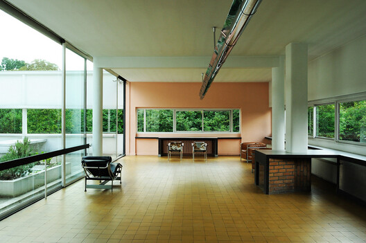 In Pursuit of Health: How Medical Concerns Shaped Modernist Architecture - Image 6 of 33
