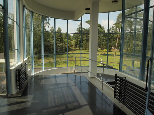 In Pursuit of Health: How Medical Concerns Shaped Modernist Architecture - Image 25 of 33