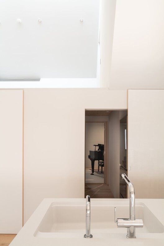 IEIE House / MASA Architects - Interior Photography, Wood, Sink