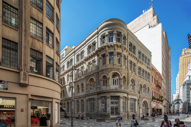 Prêmio ArchDaily Brasil Obra do Ano 2025: conheça os 15 finalistas do maior prêmio da arquitetura em países de língua portuguesa - Imagem 6 de 16