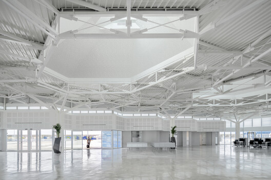Terminal Pública de Pasajeros de Tarragona / Hombre de Piedra Arquitectos - Imagen 12 de 22