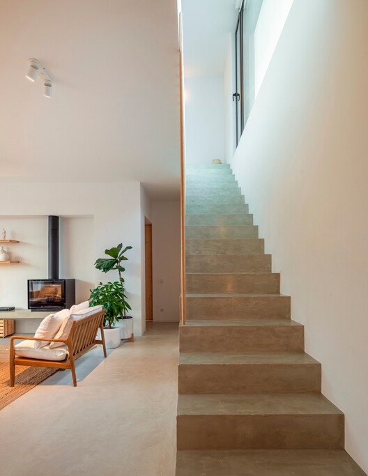 Tree House + Square House / Pereira Miguel Arquitectos + Nuno Martins Correia Tree House + Square House / Pereira Miguel Arquitectos + Nuno Martins Correia - Fotografia de Interiores, Madeira, Escada