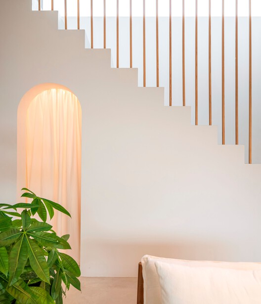 Tree House + Square House / Pereira Miguel Arquitectos + Nuno Martins Correia Tree House + Square House / Pereira Miguel Arquitectos + Nuno Martins Correia - Fotografia de Interiores, Madeira, Corrimão