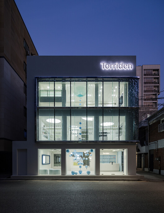 Torriden Flagship Store / YGGGR - Exterior Photography, Glass