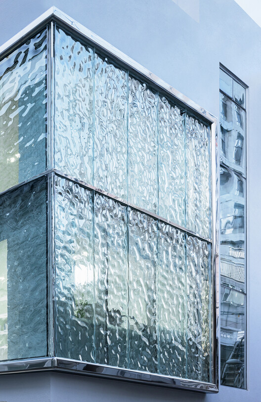 Torriden Flagship Store / YGGGR - Image 2 of 30