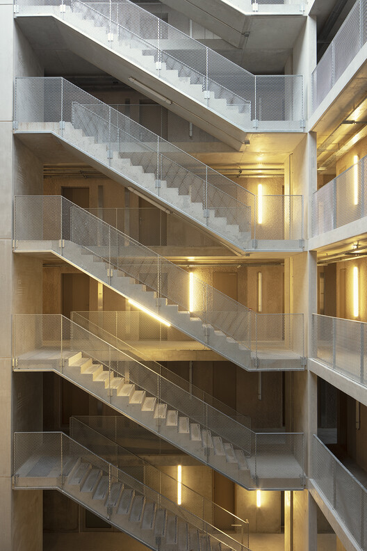 La Roca Student Housing / A6A - Image 9 of 30