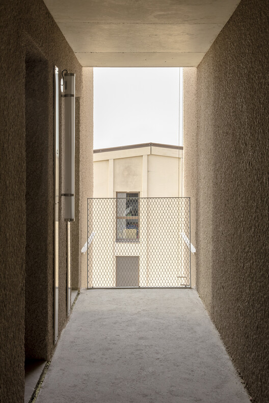 La Roca Student Housing / A6A - Interior Photography, Concrete