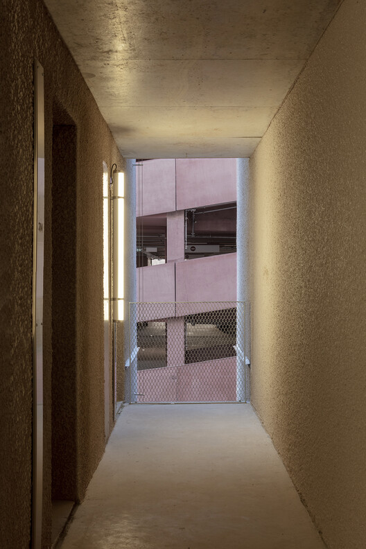 La Roca Student Housing / A6A - Image 15 of 30