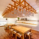 Pace Flagship Store / Coletivo de Arquitetos - Fotografia de Interiores, Sala de Jantar, Madeira