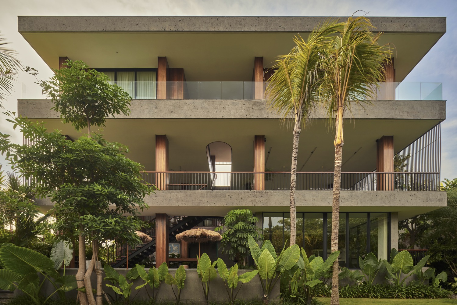 Casa AKASHI / Alexis Dornier - Fotografia de Exterior, Aido, Balcão