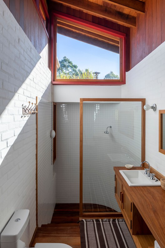 Casa Lodis / vapor arquitetura - Fotografia de Interiores, Banheiro, Madeira, Pia, Bancada, Vidro