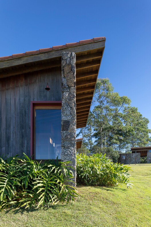 Casa Lodis / vapor arquitetura - Fotografia de Exterior, Porta, Jardim