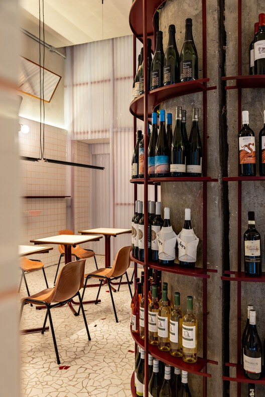 Paloma, Restaurante Bar y Tienda de Vinos / Americo Fajardo + Breno Felisbino + Lucas Scuratto - Fotografía interior, Armarios