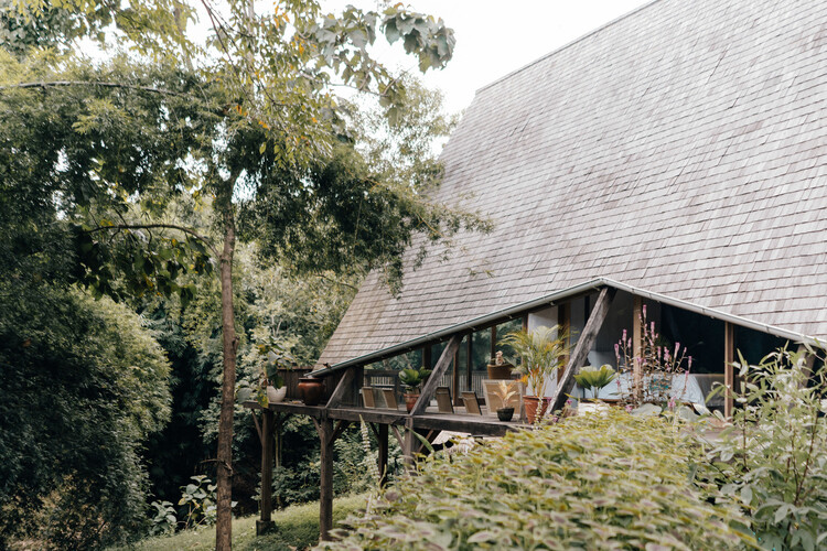 Rising Above: Environmental Conditions for Elevating Architectural Foundations - Image 3 of 16