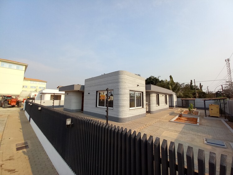 Angola Introduces Large-Scale Concrete 3D-Printing to Address Housing Crisis - Image 7 of 18