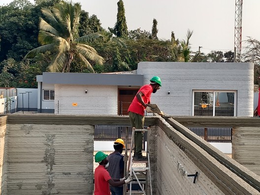 Angola Introduces Large-Scale Concrete 3D-Printing to Address Housing Crisis - Image 9 of 18