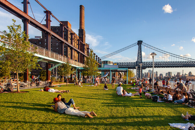 The Quiet Tensions of POPS: How Private Institutions Shape Public Urban Wellness and Access - Image 17 of 29
