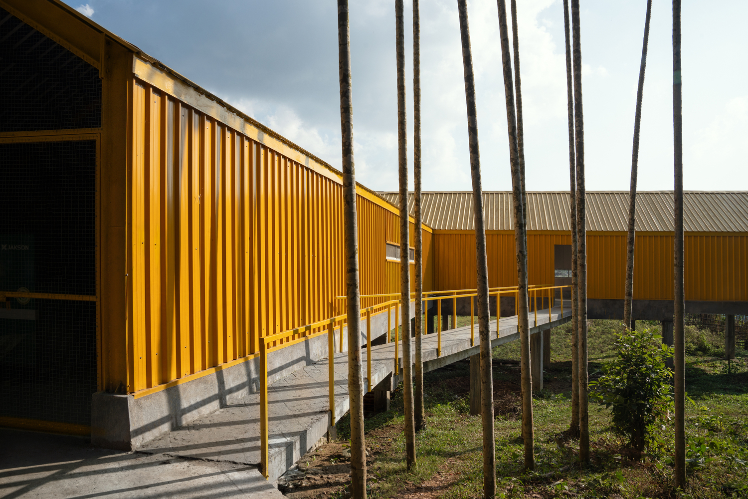 Unidad de Procesamiento de Yaca y Centro Comunitario / atArchitecture - Imagen 13 de 29