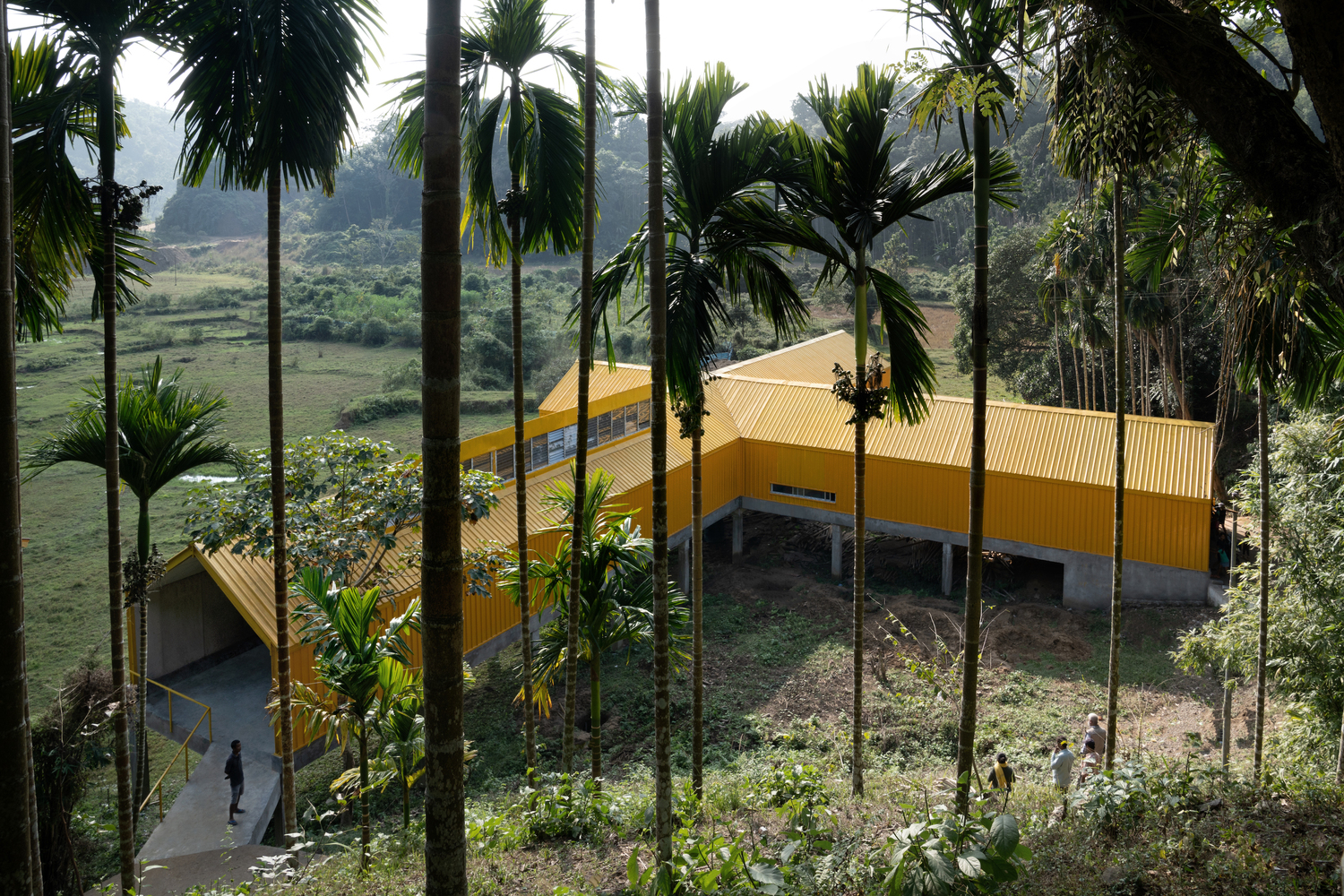 Unidad de Procesamiento de Yaca y Centro Comunitario / atArchitecture - Imagen 21 de 29