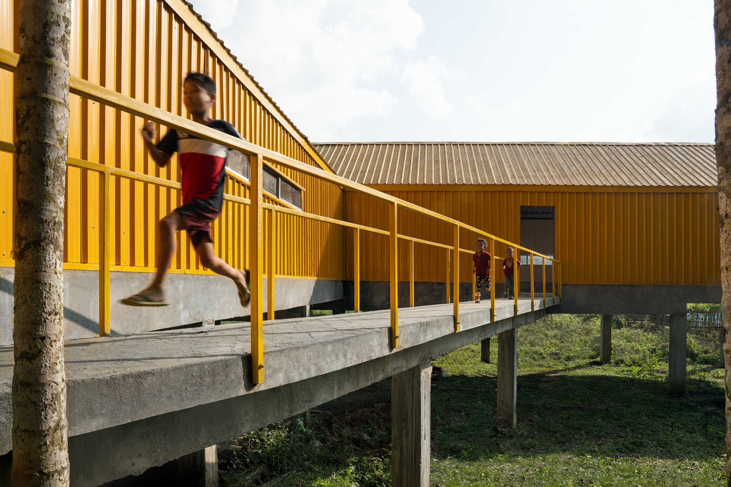 Unidad de Procesamiento de Yaca y Centro Comunitario / atArchitecture - Fotografía exterior