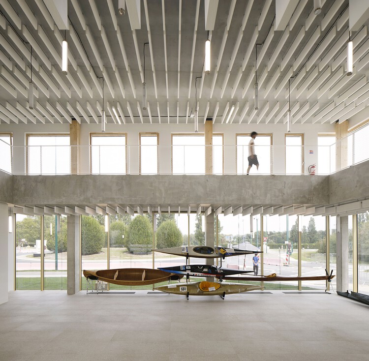 Head Office of French Federation of Canoe-Kayak and Paddle Sports / Le Studio Sanna Baldé - Image 2 of 26