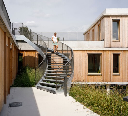 Head Office of French Federation of Canoe-Kayak and Paddle Sports / Le Studio Sanna Baldé - Exterior Photography, Wood
