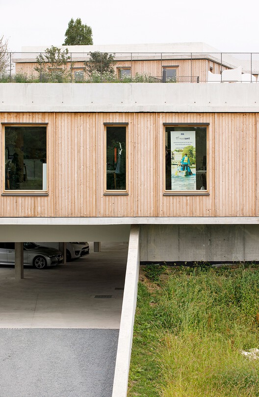 Head Office of French Federation of Canoe-Kayak and Paddle Sports / Le Studio Sanna Baldé - Interior Photography, Wood, Concrete
